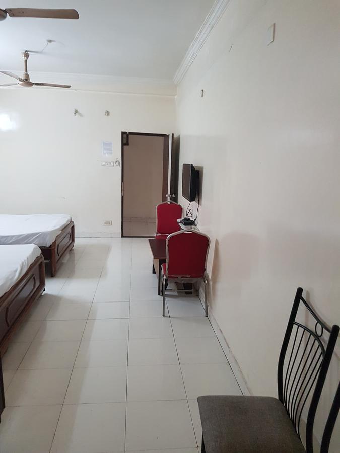 Sahasra Residency Hotell Hyderabad Eksteriør bilde