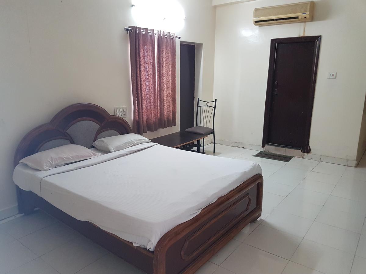 Sahasra Residency Hotell Hyderabad Eksteriør bilde