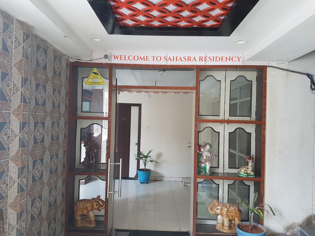 Sahasra Residency Hotell Hyderabad Eksteriør bilde
